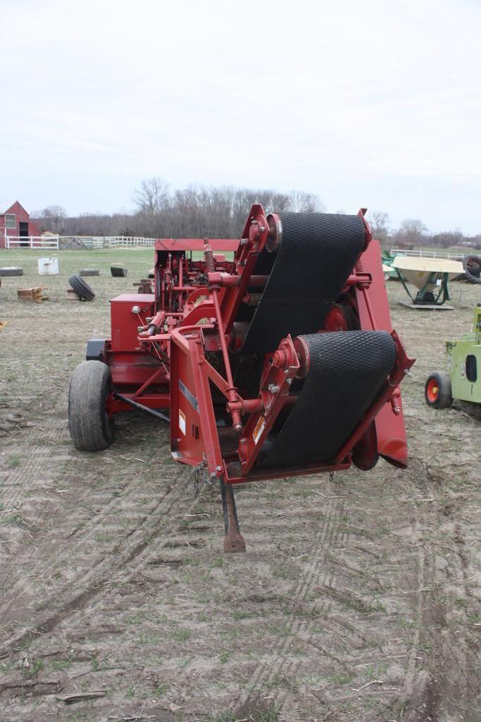 Case IH 8530 inline baler w/ 8511 belt thrower