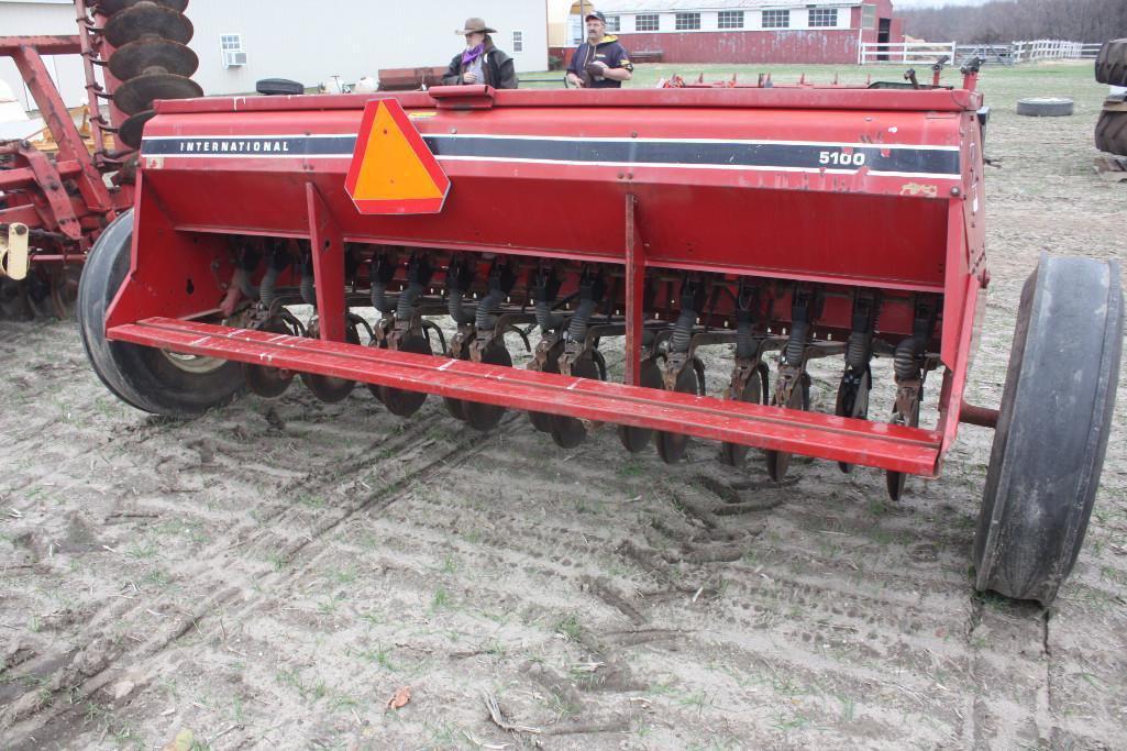 H 5100 seed drill