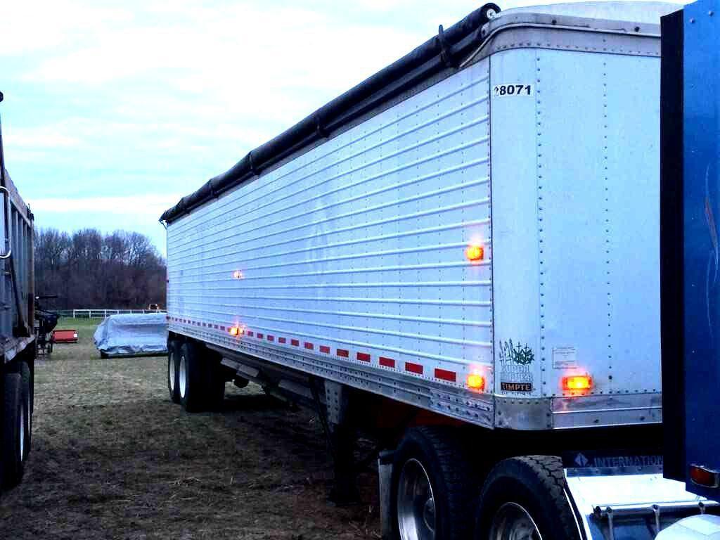 1990 Timpte Super Hopper grain trailer, very nice cond