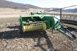 JD 336 baler