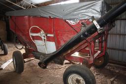 EZ Flow gravity bin w/ new Unverferth side auger on EZ Trailer 872-W runnng gear