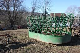 Oval shaped, Round bale feeder,