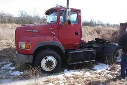 1993 Ford Aeromax 9000 single axle tractor