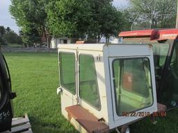 IH "Ice cream box" cab in very nice condition