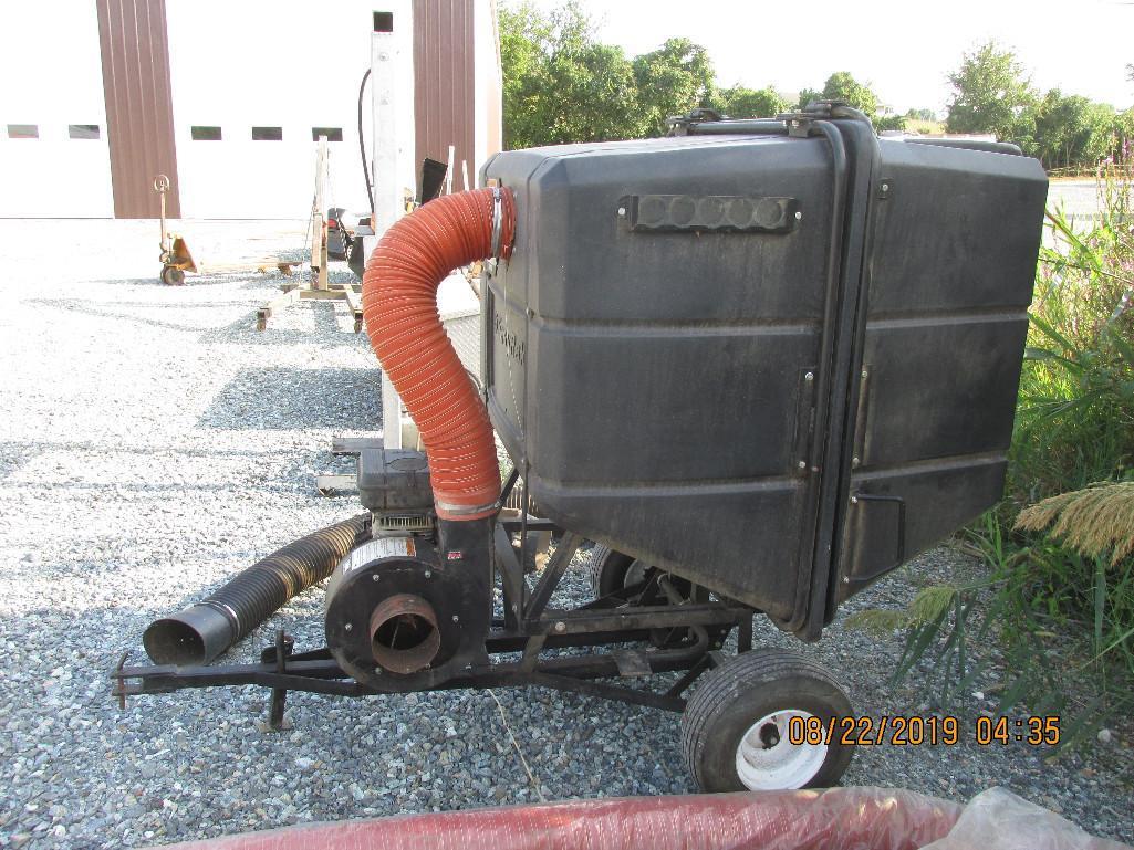 Easy Rake trailer type Leaf Vac/blower with 8 HP Briggs Industrial plus engine, in good shape