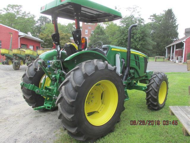 JD 5085E mfd, 85 HP, 2016 model with only 70 total hours