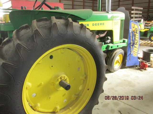 JD 630, S# 02951, deluxe seat, 3 pt, factory fenders, front frame weights,