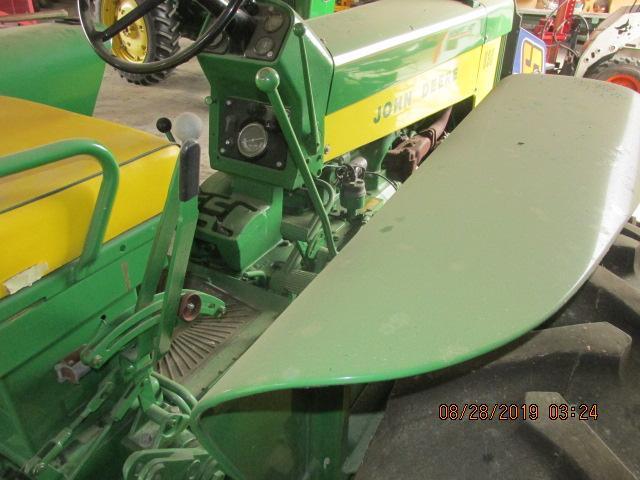 JD 430-T in Expo ready condition, P-Steering, full set of front wrap around weights