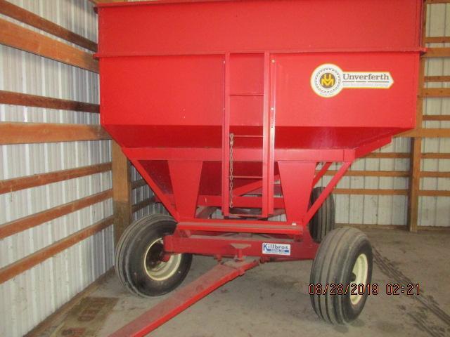 Unverferth 275 bu gravity bin with 15" side kit on Kilbro #1072,