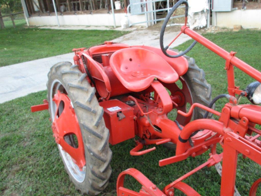 AC "G" with hydraulic and cultivator, nice clean tractor;
