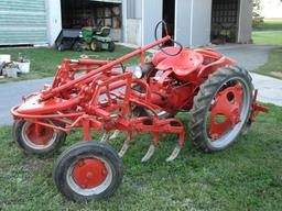 AC "G" with hydraulic and cultivator, nice clean tractor;