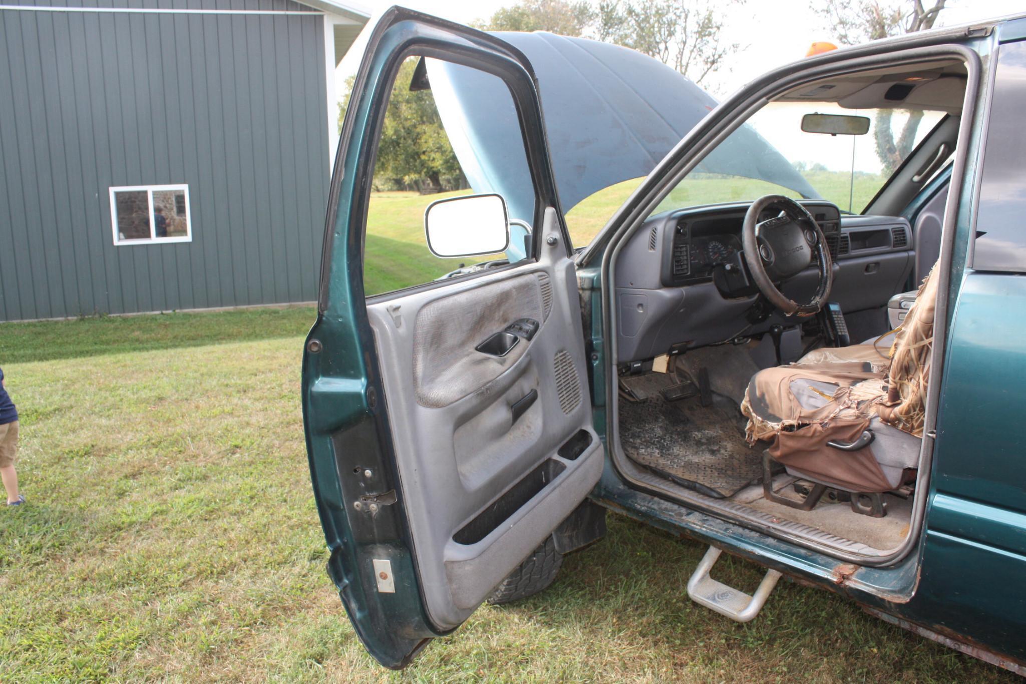 1999 Dodge extended cab, 250 Diesel 4X4 auto, rusty but runs and drives.