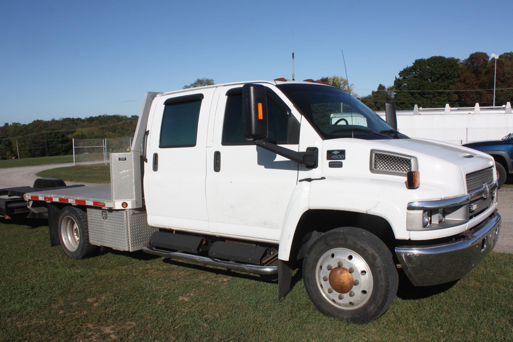 2003 Chev 4500 crewcab w Duramax and custom built bed