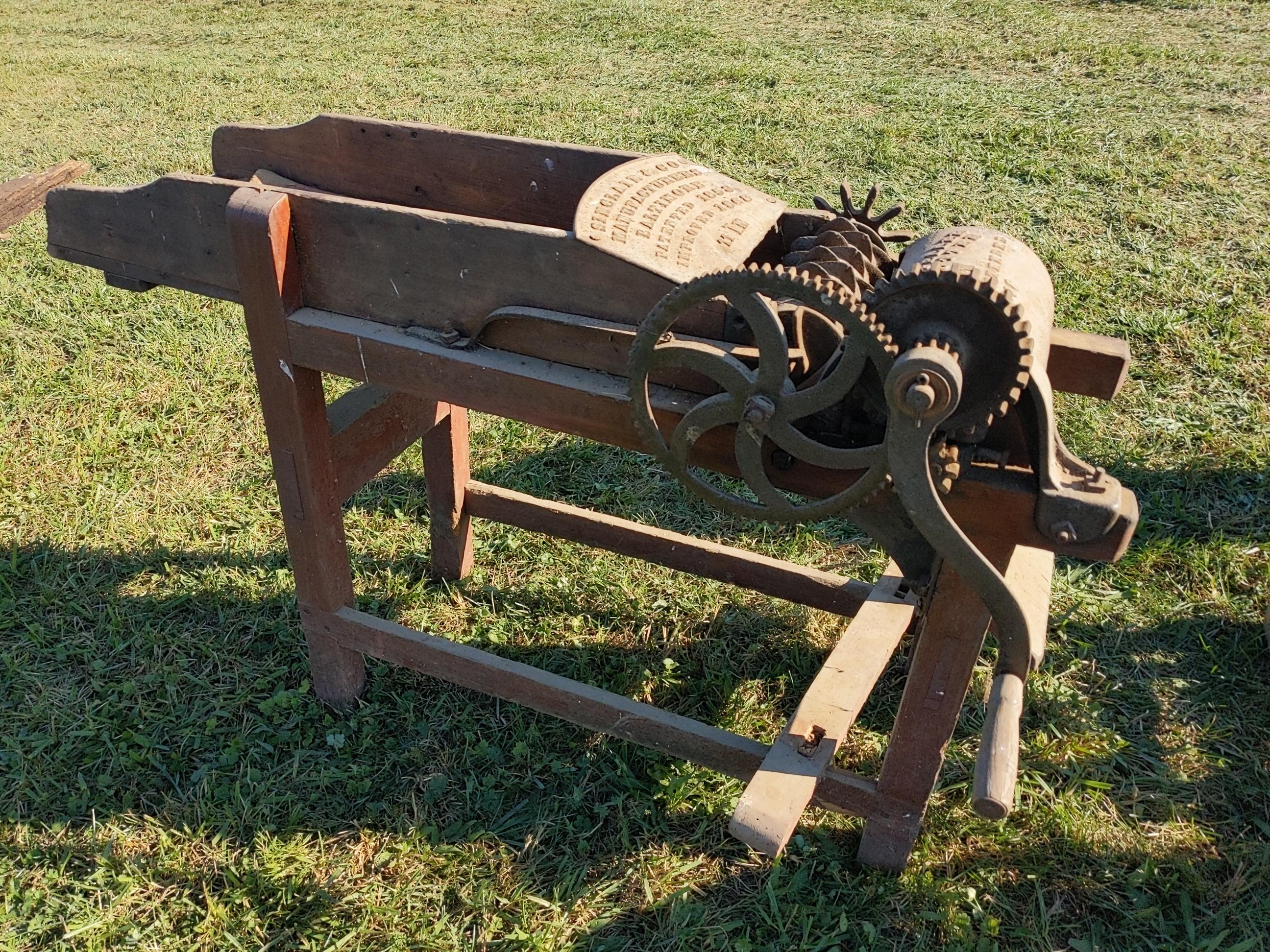 Sinclair & Co. Screw Propeller Straw Cutter