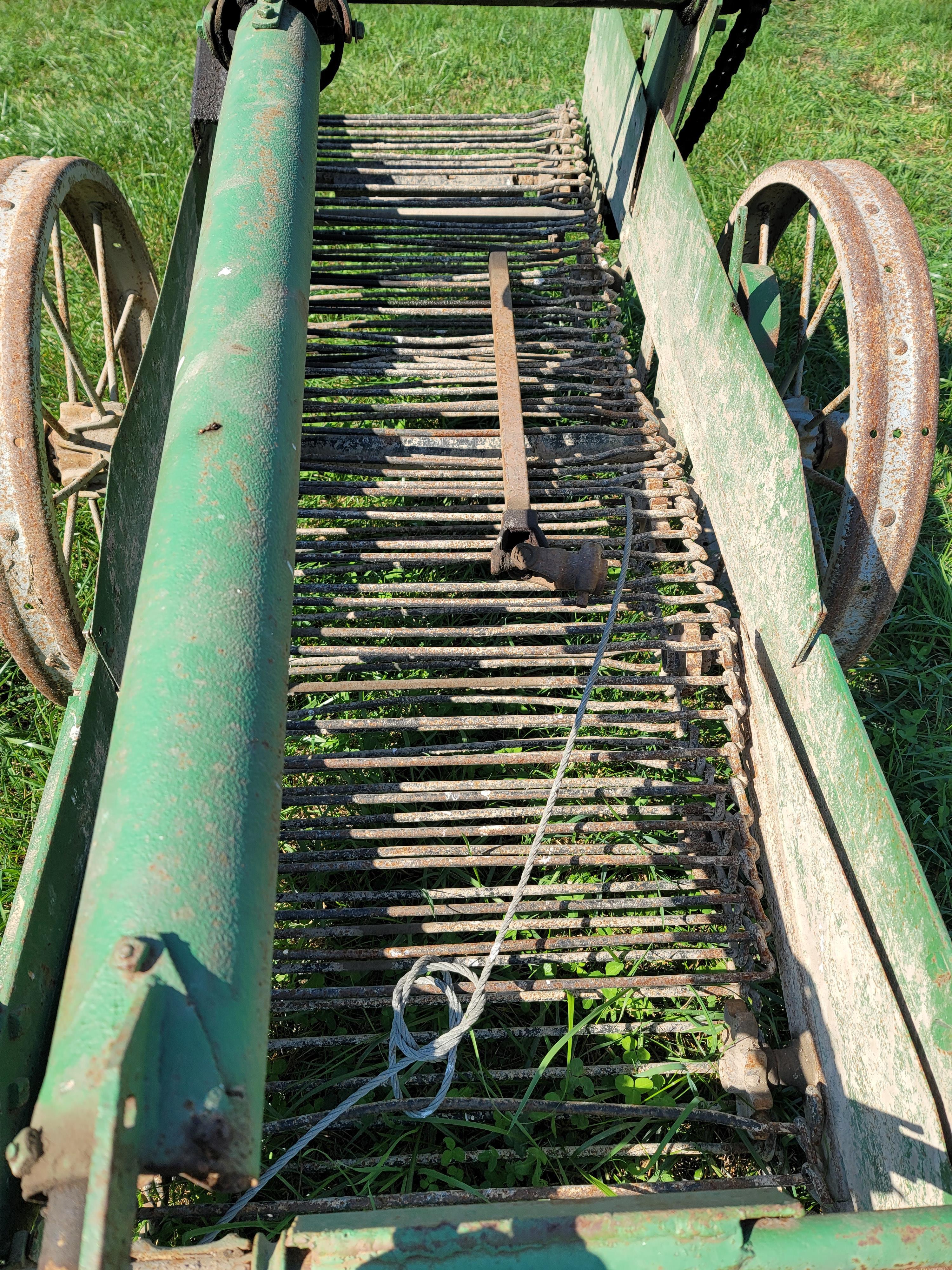 JD Potato digger