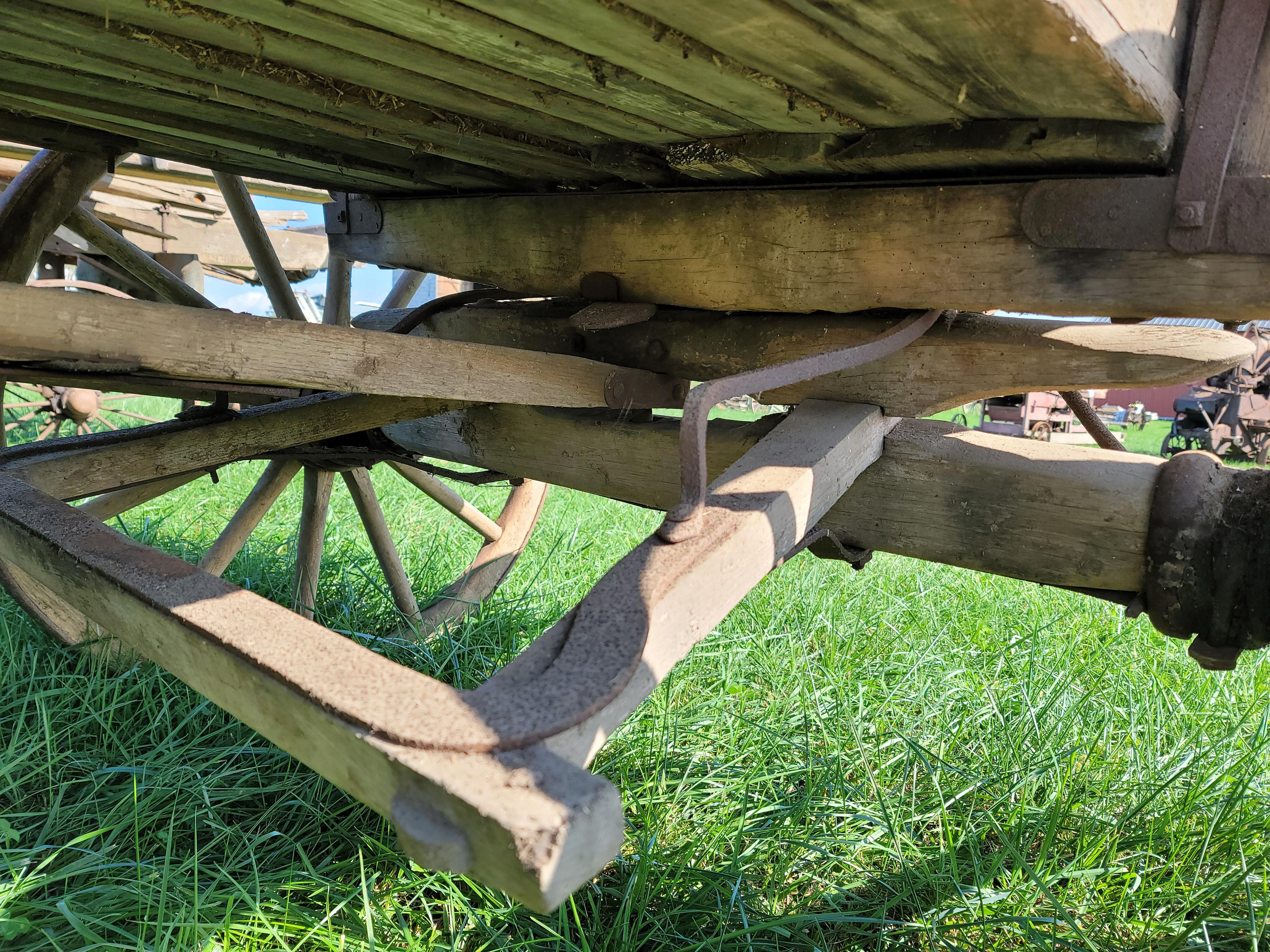 Buckboard wagon