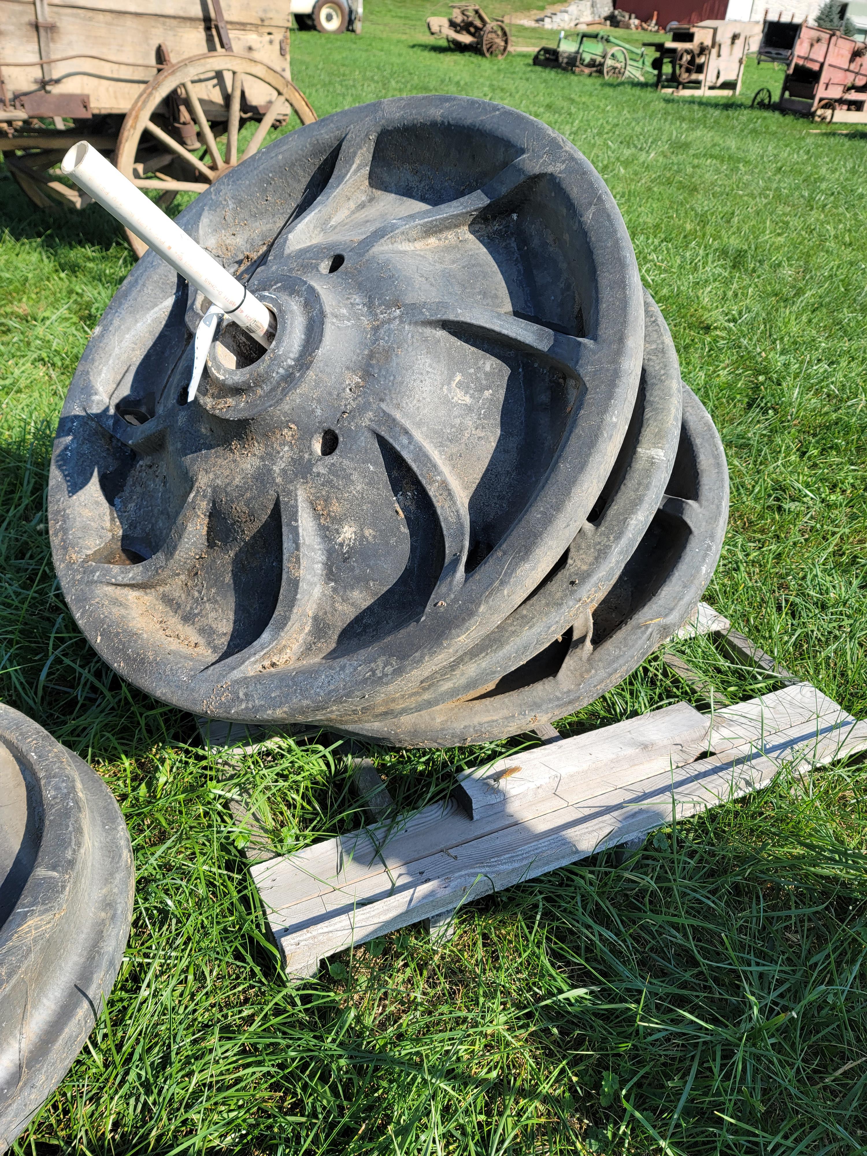 Reenactment railroad wheels