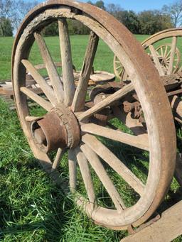 Conestoga Heavy Duty wagon axle w/ wooden wheels