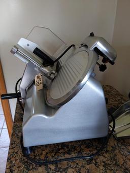 Meat slicer, semi automatic