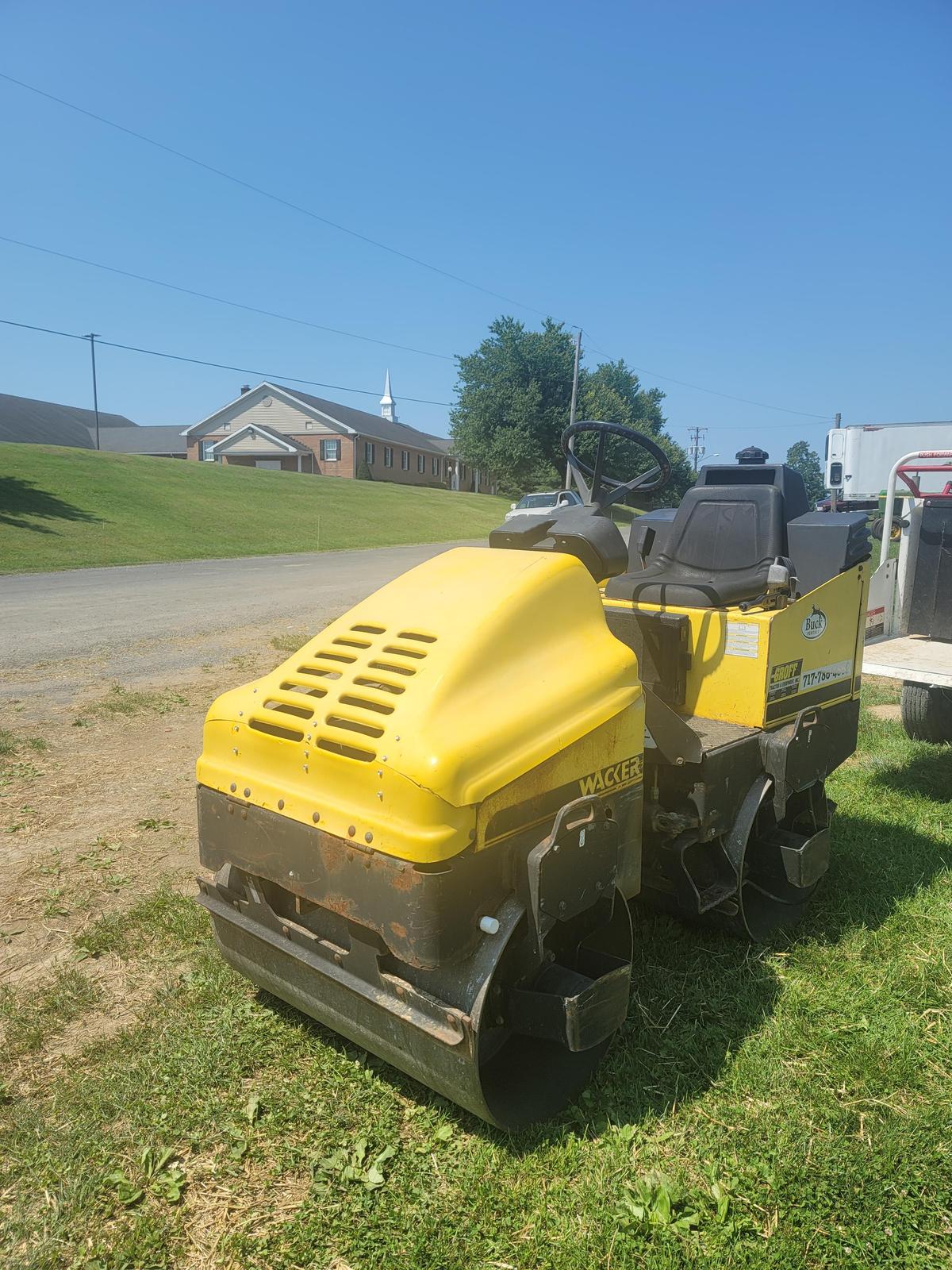 Wacker Nueson RD11 Lawn roller