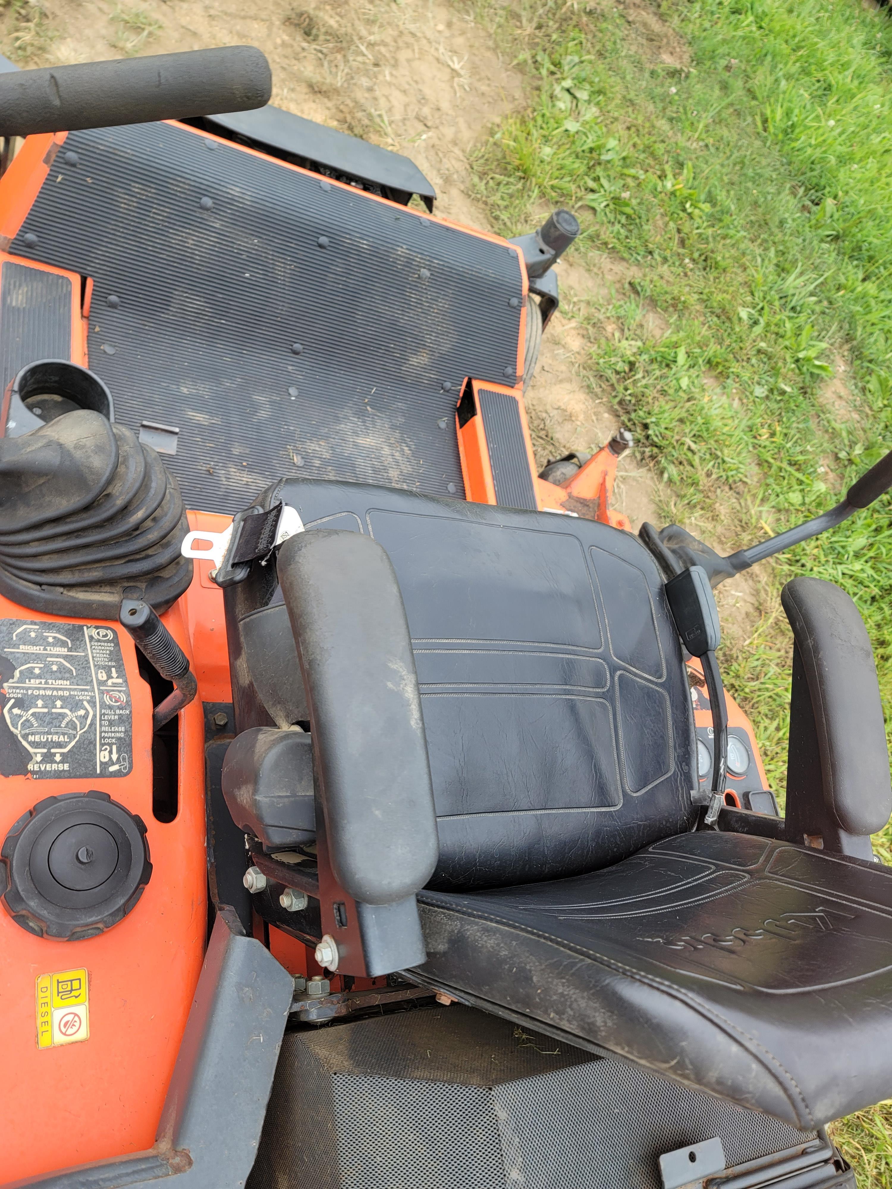 Kubota ZD28 diesel zero turn Mower