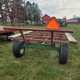 John Deere 1065A  running gear.