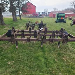 3 PT chisel plow w depth wheels