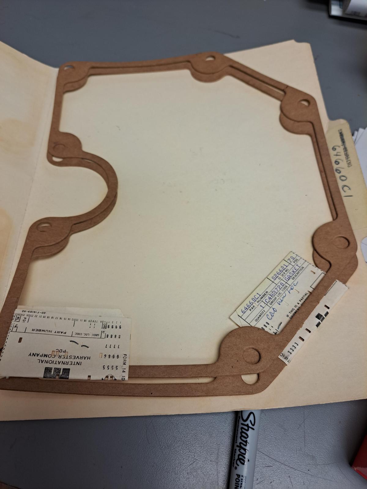 Ih 800 planter  pump gasket