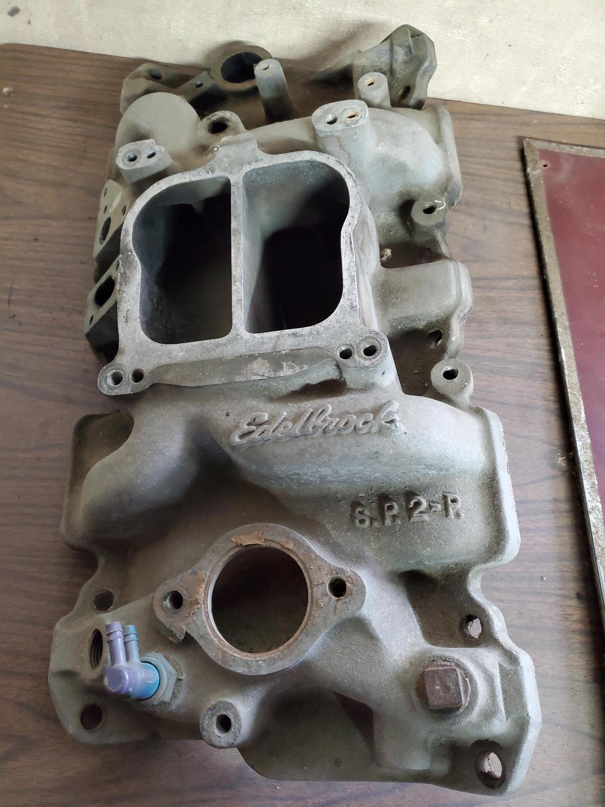 Edelbrock S.P.2-P 3300 intake manifold SP2P