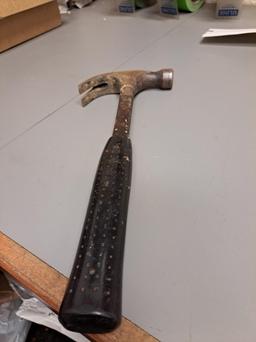 International  claw hammer