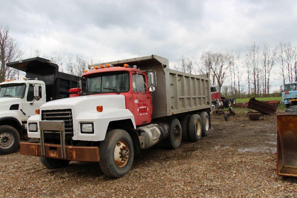 2000 Mack RD6 White Dump Truck with EAST aluminum east dump