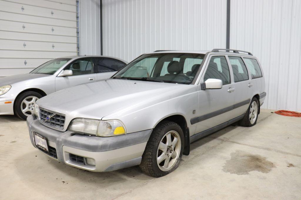 2000 Volvo V 70 XC