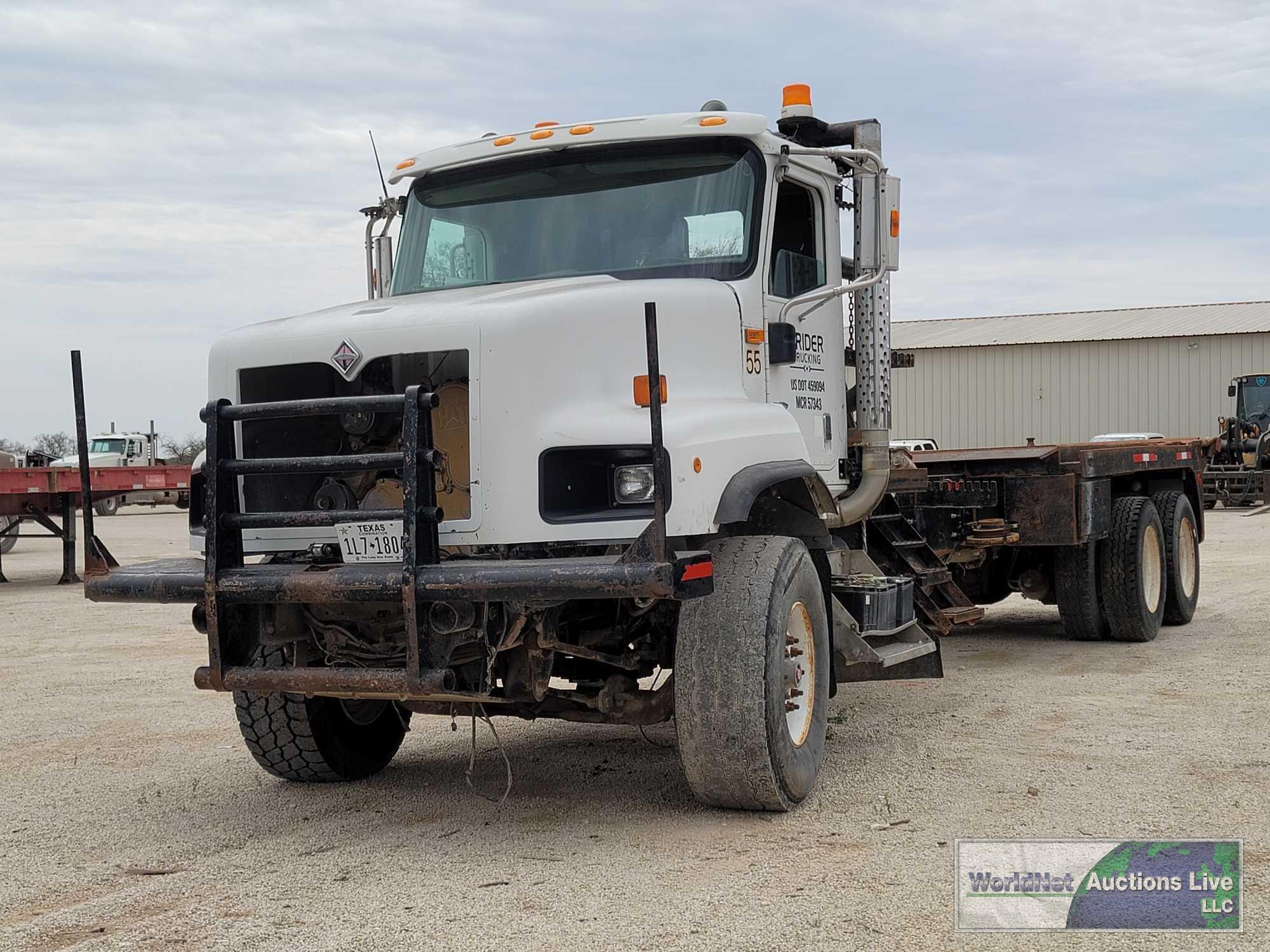 2002 International 5600i Truck, VIN # 1HTXHAST22J034297