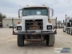 2002 International 5600i Truck, VIN # 1HTXHAST22J034297