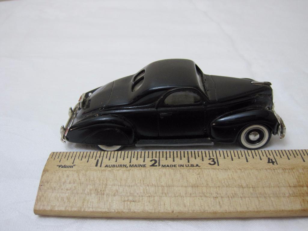 Durham Classics '38 Lincoln Zephyr Two Door Coupe, 1:43 Scale, 1989, 9 oz