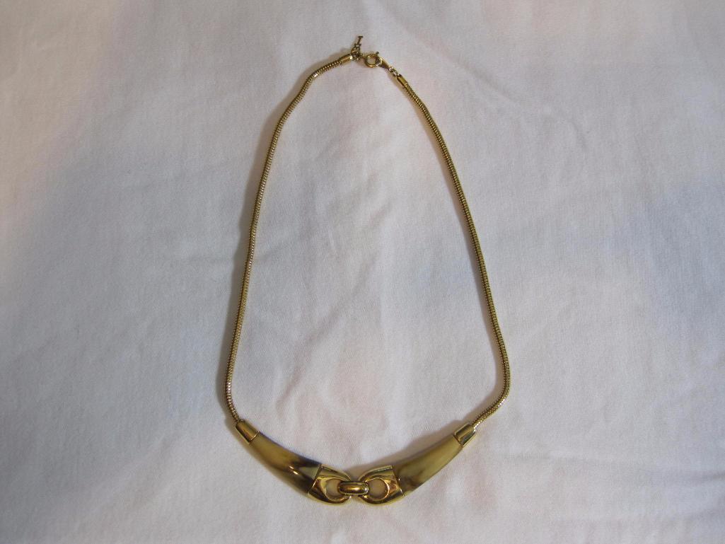 Trifari Gold Tone Choker Necklace 14 inch, 3oz