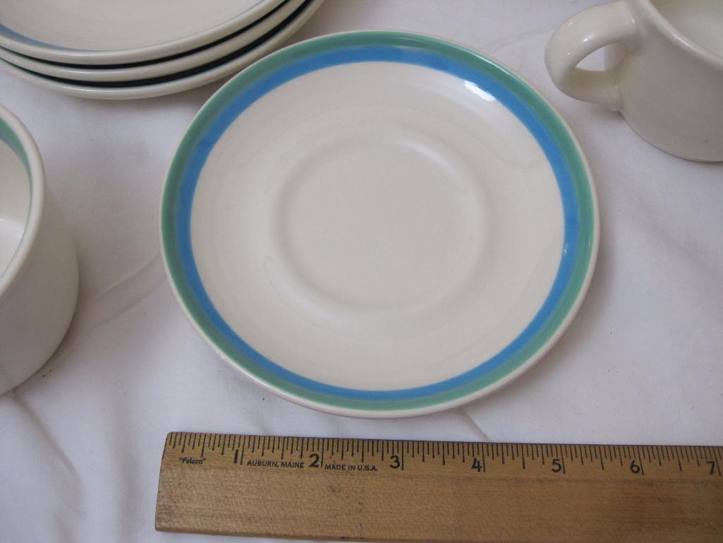 20 pc Pfaltzgraff Dinnerware Set, Service for 4 including dinner plates, salad plates, bowls, cups,