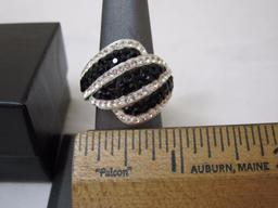 Platinum over Bronze Black & White Crystal Wavy Stripe Ring, marked OTC BZ, 12 g