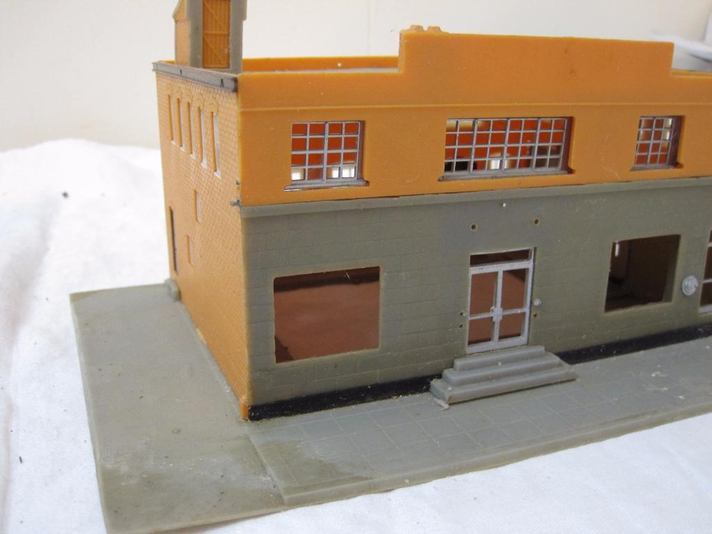 2 HO Scale Train Display Plastic Buildings including Fire Department, 1 lb 2 oz