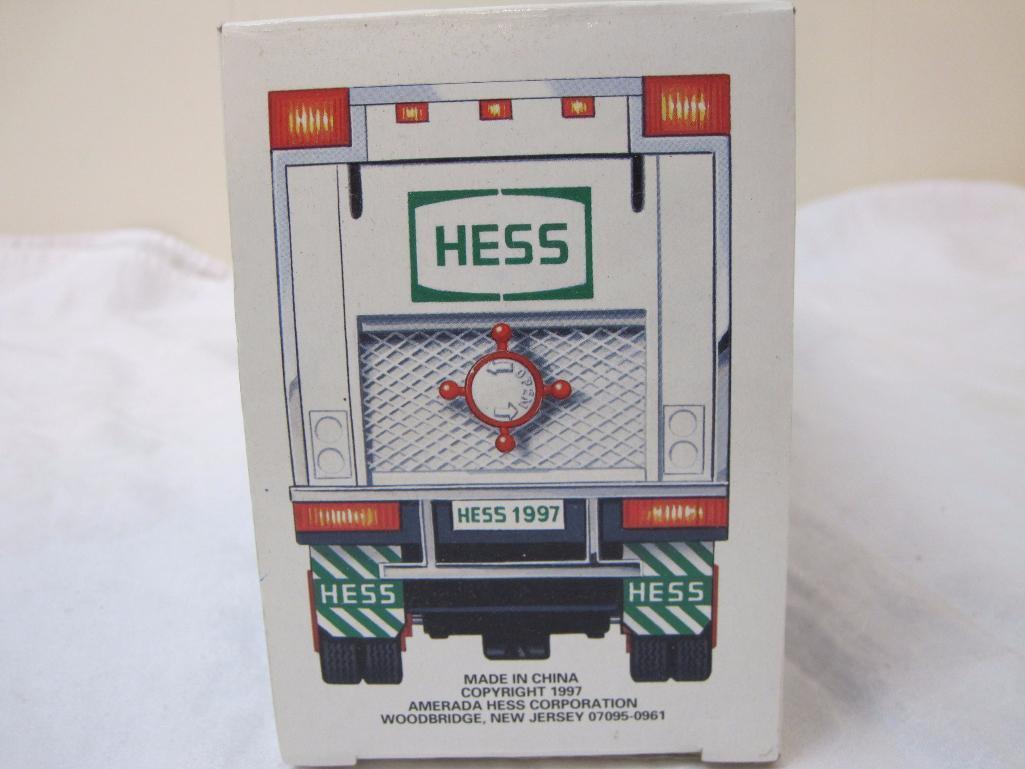 1997 Hess Truck Toy Truck and Racers, in original box, 2 lbs 3 oz