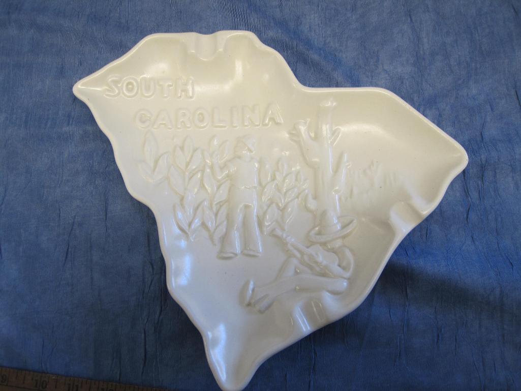 Royal Haeger R1928 USA South Carolina State Commemorative Plate, approx 11 x 9 inches, 1lb 10oz