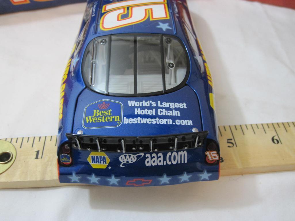 NASCAR Michael Waltrip #15 NAPA/Stars & Stripes 2004 Monte Carlo 1:24-scale Stock Car, NIB, 1 lb 10