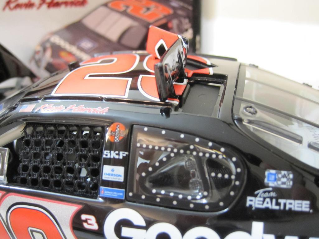 NASCAR Kevin Harvick #29 GM Goodwrench 2006 Monte Carlo, 1:24-scale Stock Car, NIB, 1 lb 9 oz