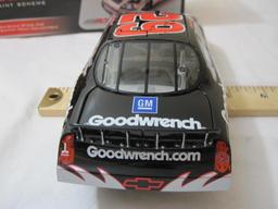 NASCAR Kevin Harvick #29 GM Goodwrench 2006 Monte Carlo, 1:24-scale Stock Car, NIB, 1 lb 9 oz