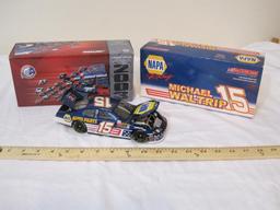 NASCAR Michael Waltrip #15 NAPA/Stars & Stripes 2003 Monte Carlo 1:24-scale Stock Car, NIB, 1 lb 11