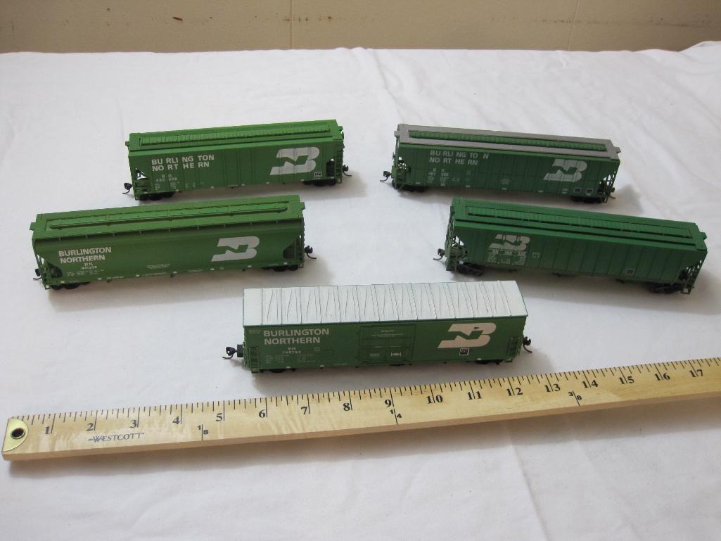 5 HO Scale Burlington Northern Train Cars including 4 hoppers and 1 boxcar with improved parts and