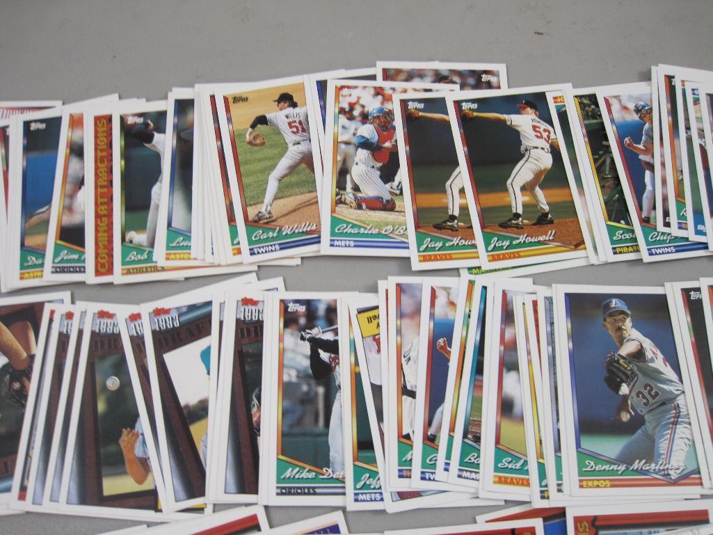 Lot of 1994 Topps Baseball Cards including Leo Gomez, Darryl Hamilton, Ruben Sierra, and more, 2 lbs