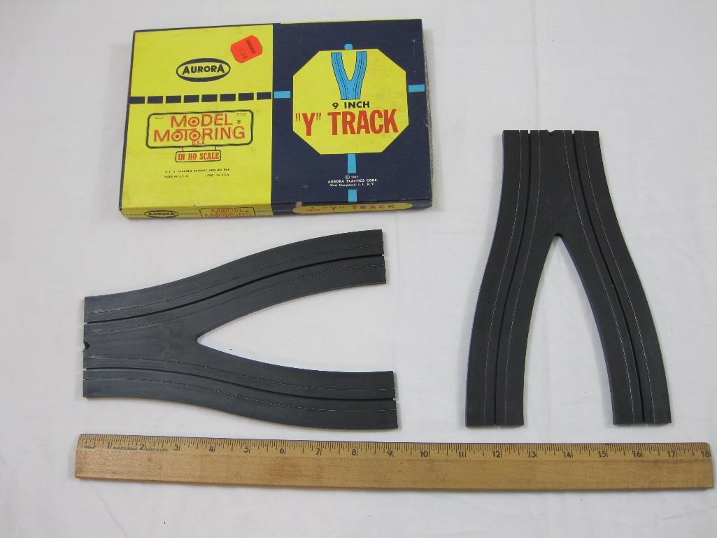 Aurora HO Scale Slot Track No. 1503 9 Inch "Y" Track in original box, 2 pieces, 1967 Aurora