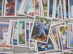 Lot of 1988 Topps Baseball Cards, 2 lbs 2 oz