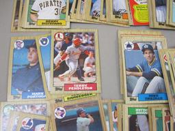 Lot of 1987 Topps Baseball Cards, 2 lbs 4 oz